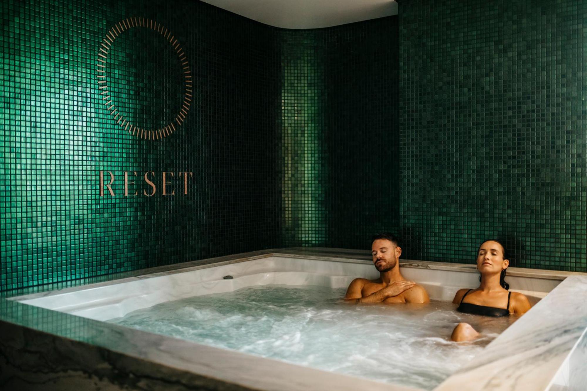 Astina Suites, بينريث المظهر الخارجي الصورة